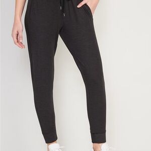 Medium TALL Women's Black Jogger Pants